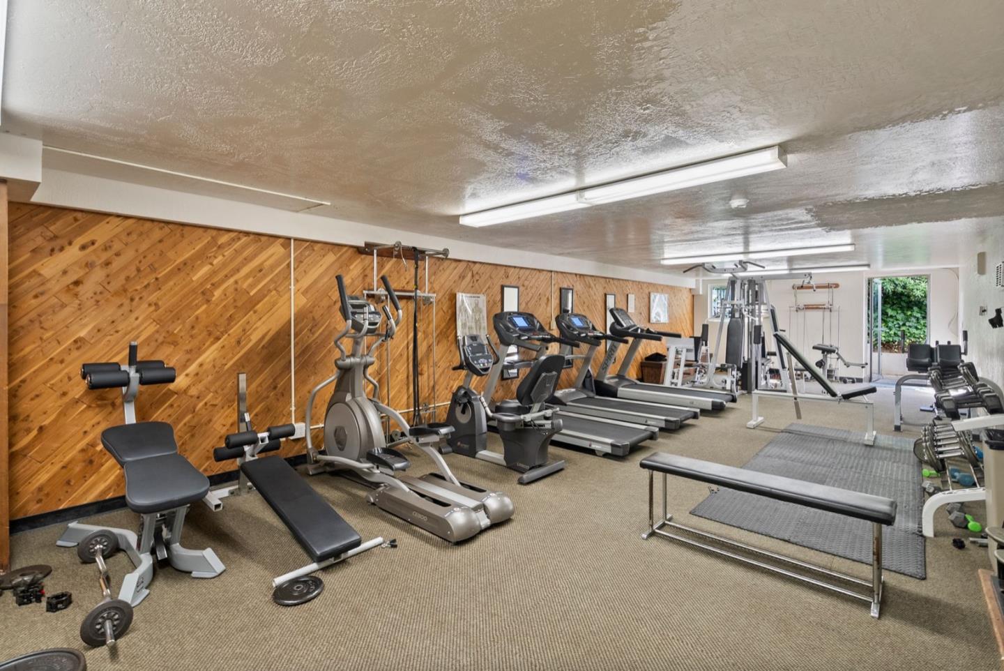 255 S Rengstorff AVE 52