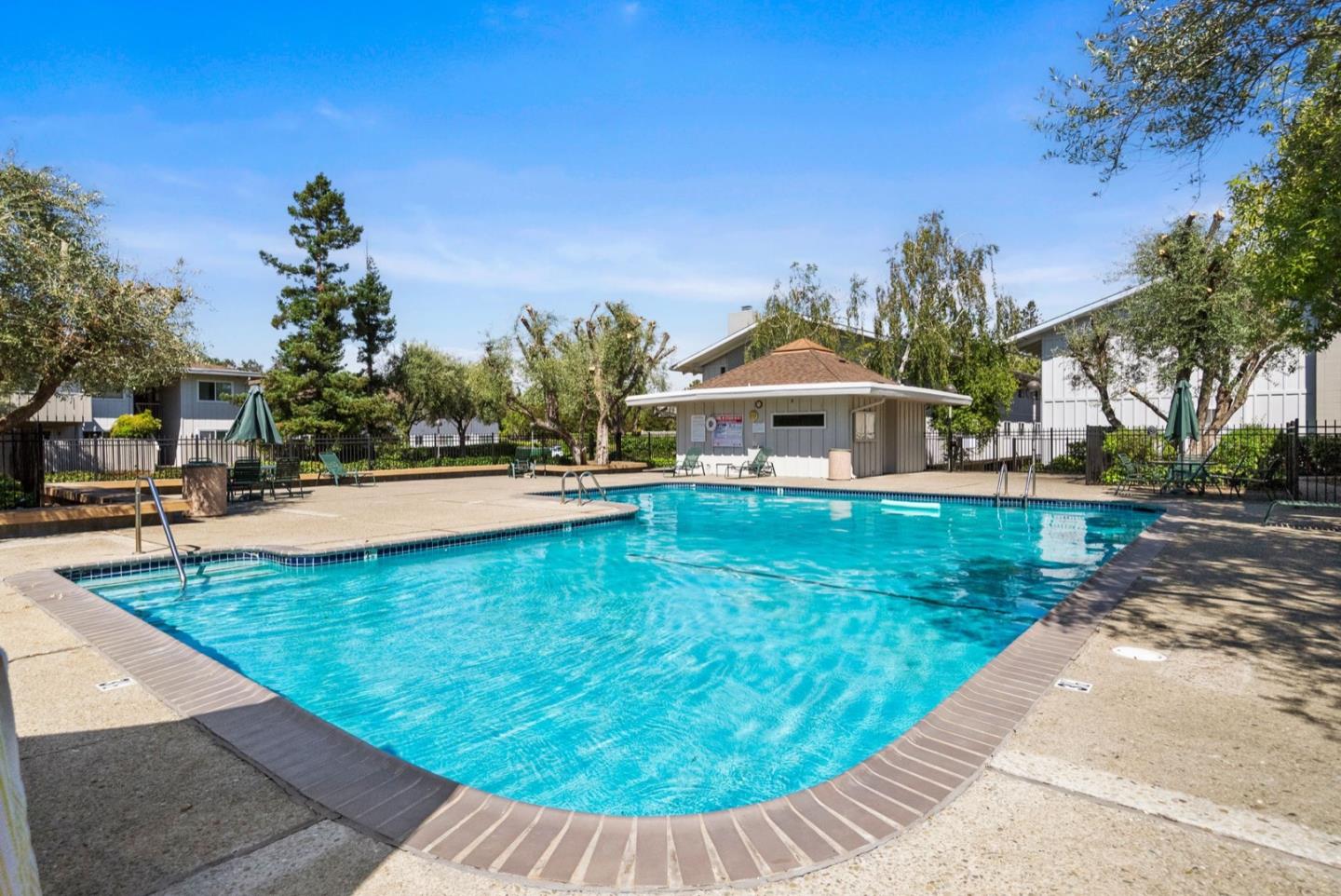 255 S Rengstorff AVE 52