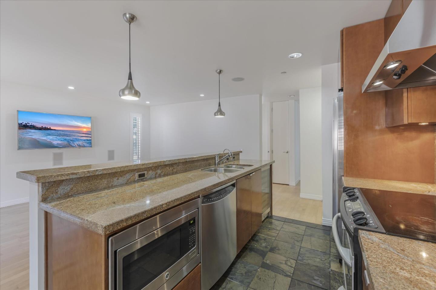 1845 Palm View PL 111