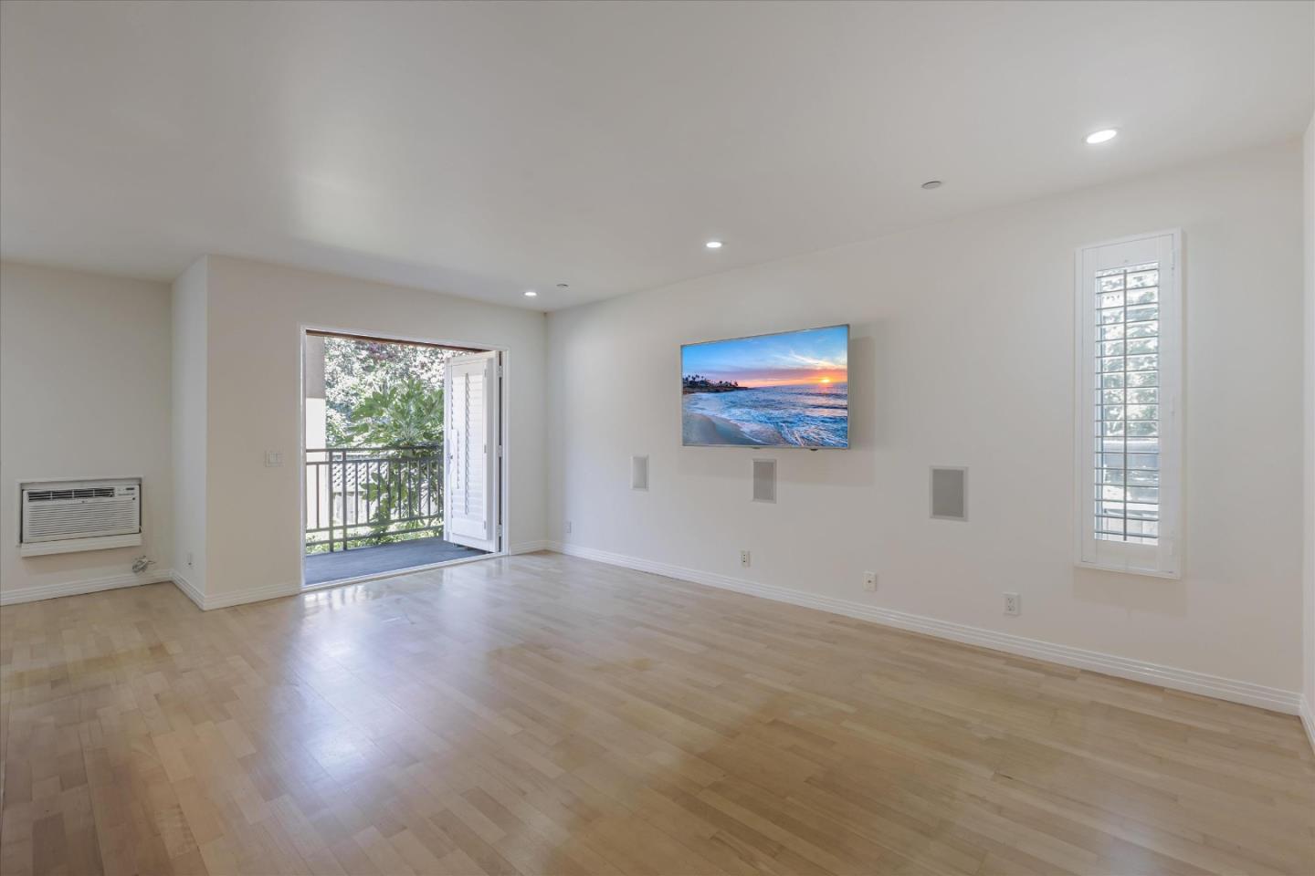 1845 Palm View PL 111