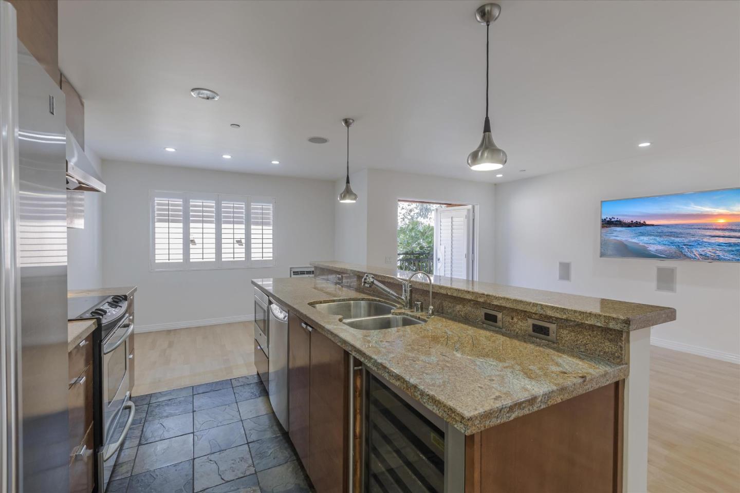 1845 Palm View PL 111