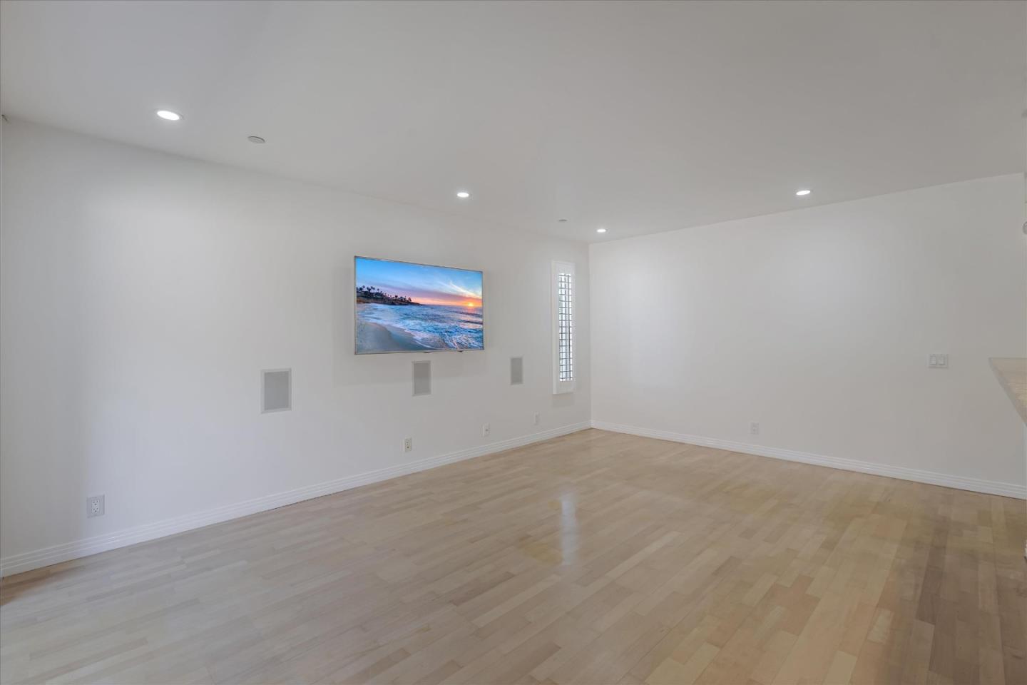 1845 Palm View PL 111