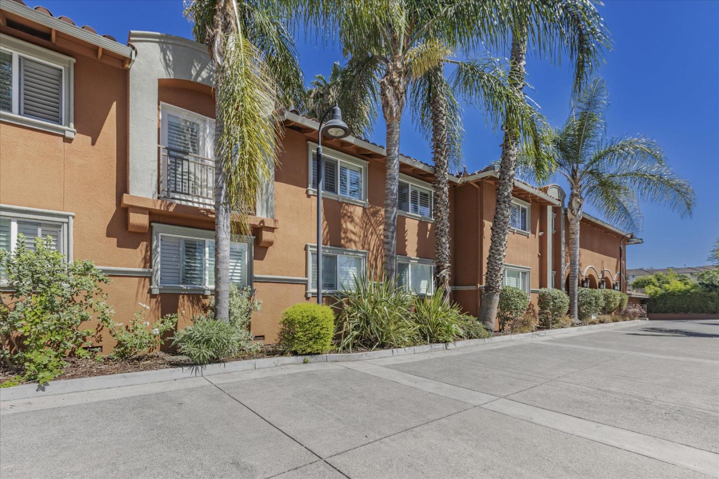 1845 Palm View PL 111