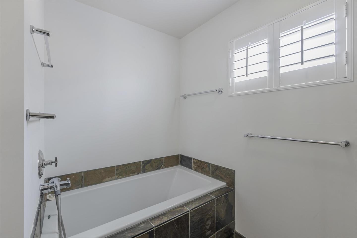 1845 Palm View PL 111