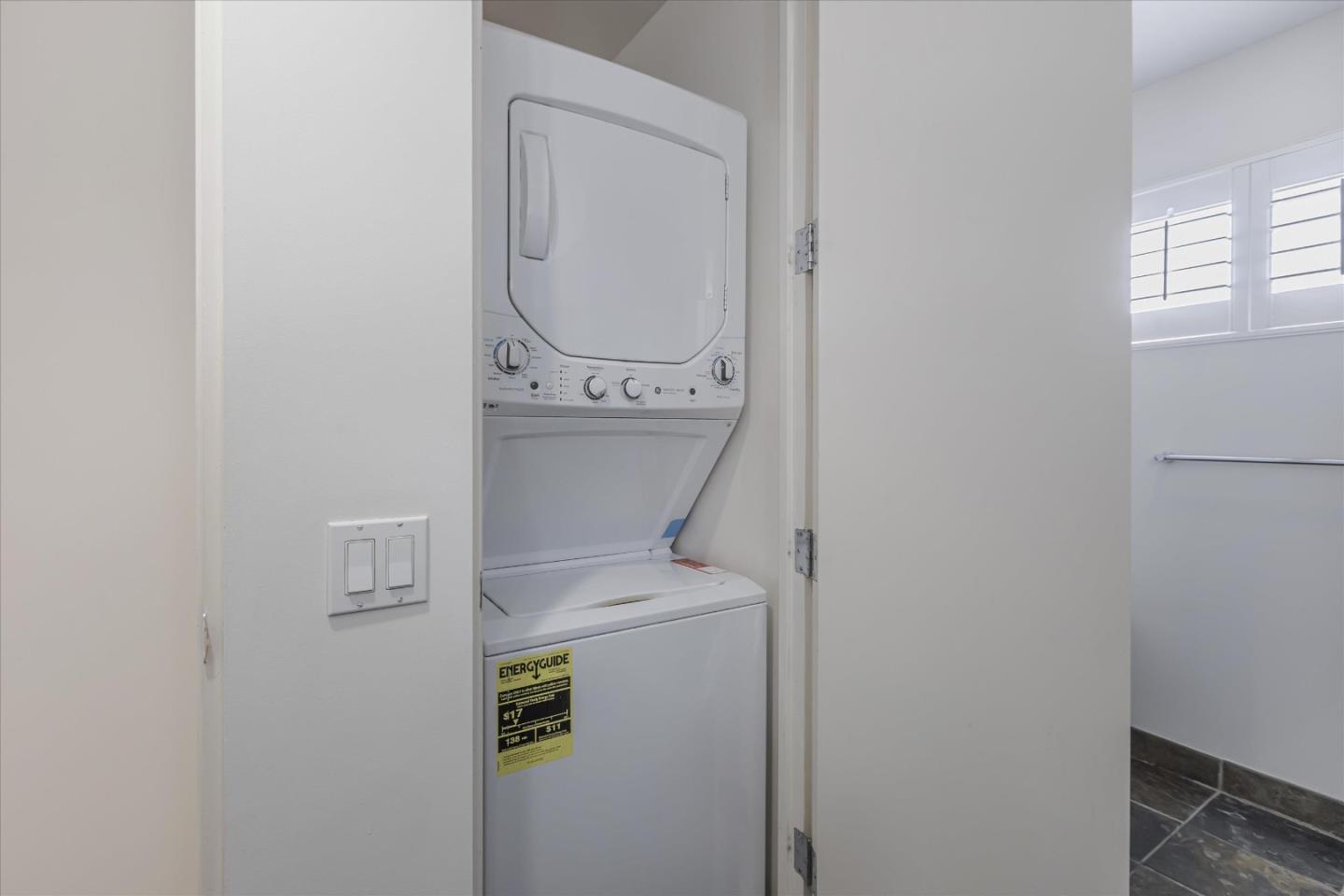 1845 Palm View PL 111