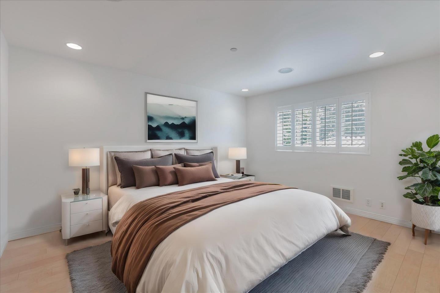 1845 Palm View PL 111