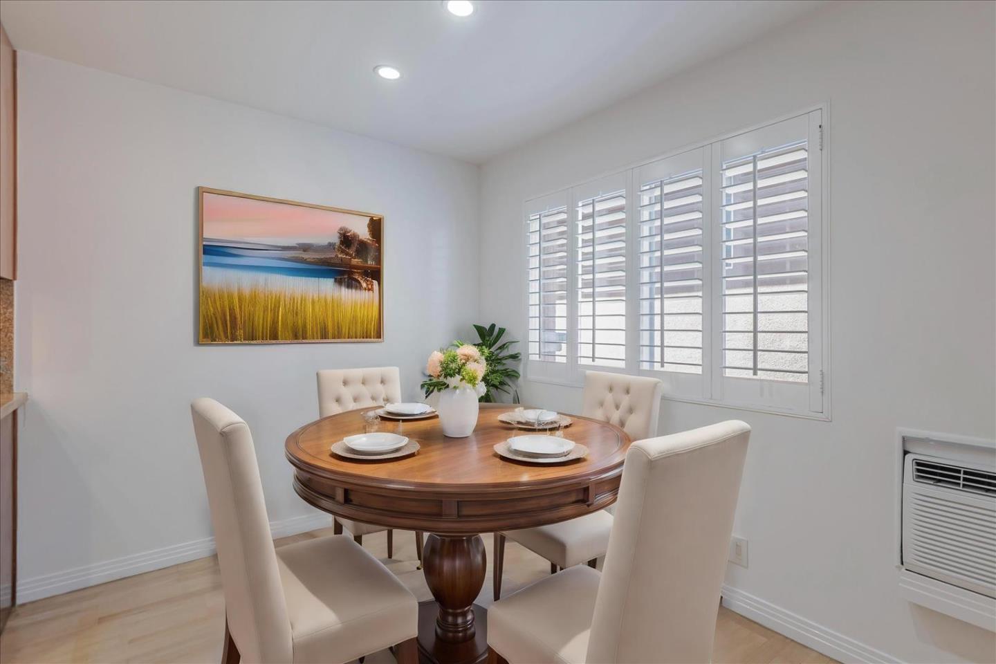 1845 Palm View PL 111