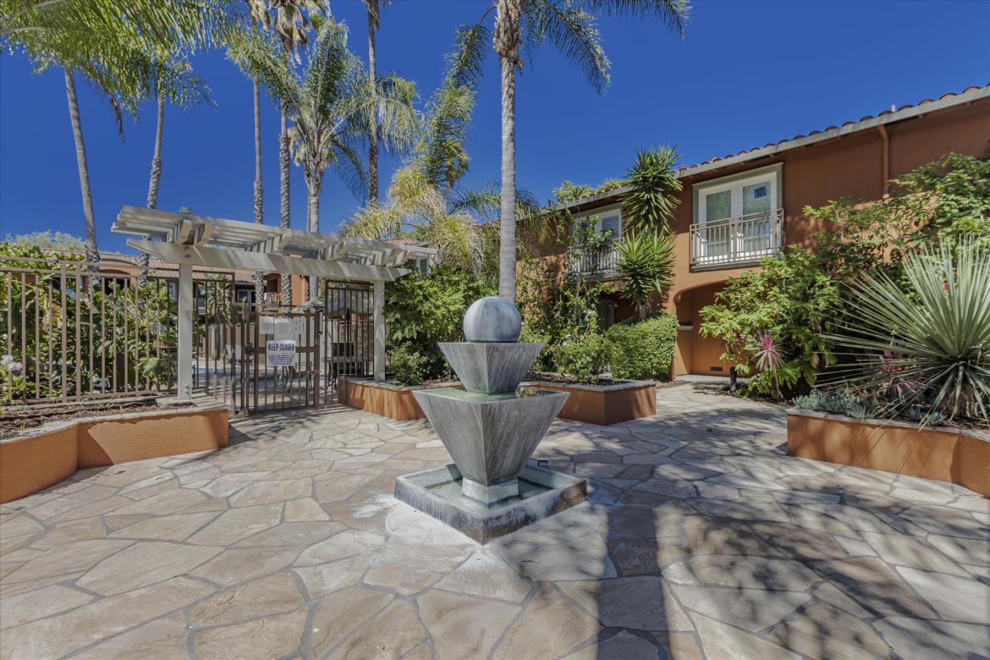 1845 Palm View PL 111