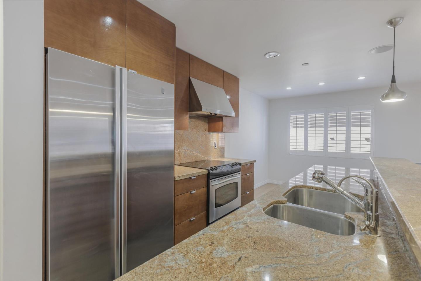 1845 Palm View PL 111