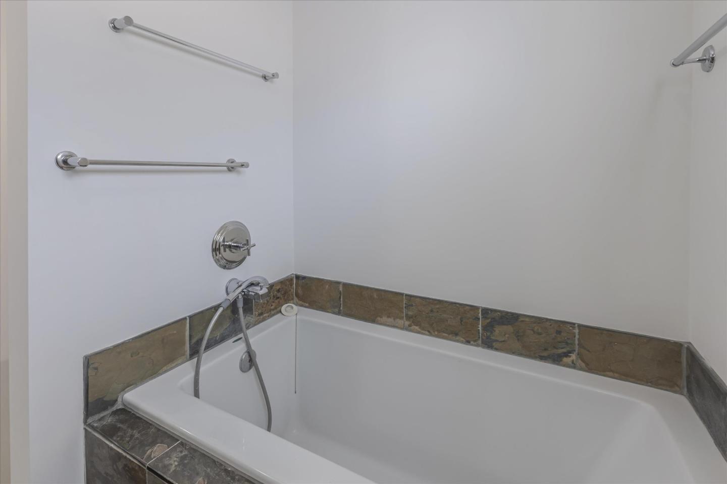 1845 Palm View PL 111