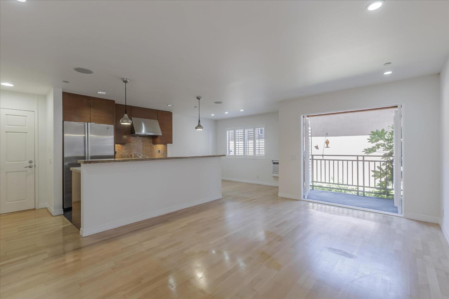 1845 Palm View PL 111