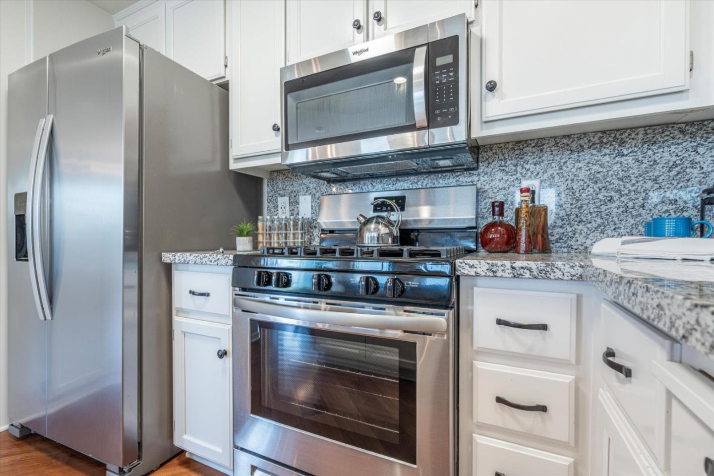 100 Baltic CIR 132