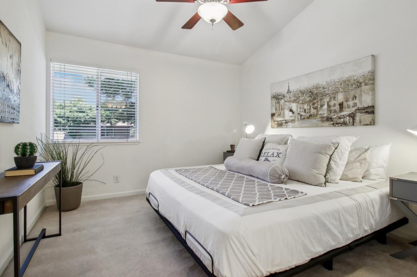 2968 Moorpark Avenue # 2