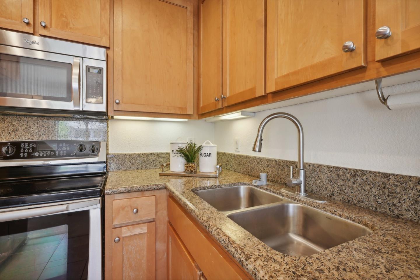 2968 Moorpark Avenue # 2