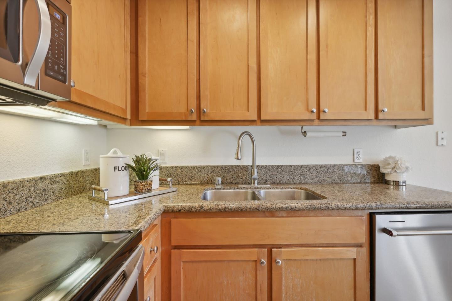 2968 Moorpark Avenue # 2