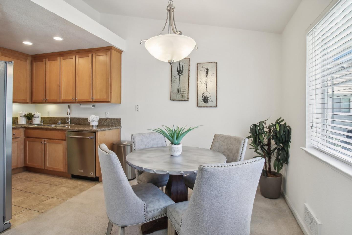 2968 Moorpark Avenue # 2