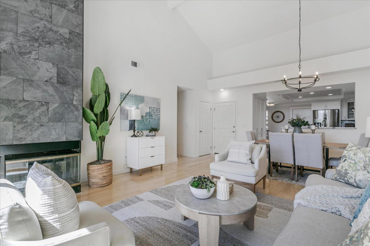 3324 Lake Albano CIR