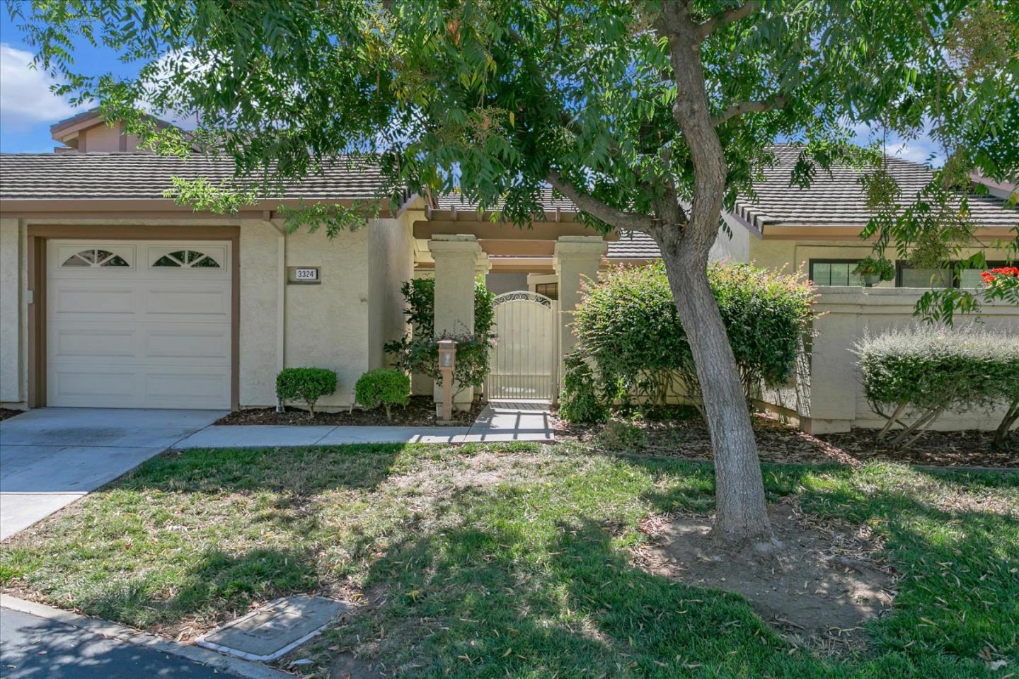 3324 Lake Albano CIR