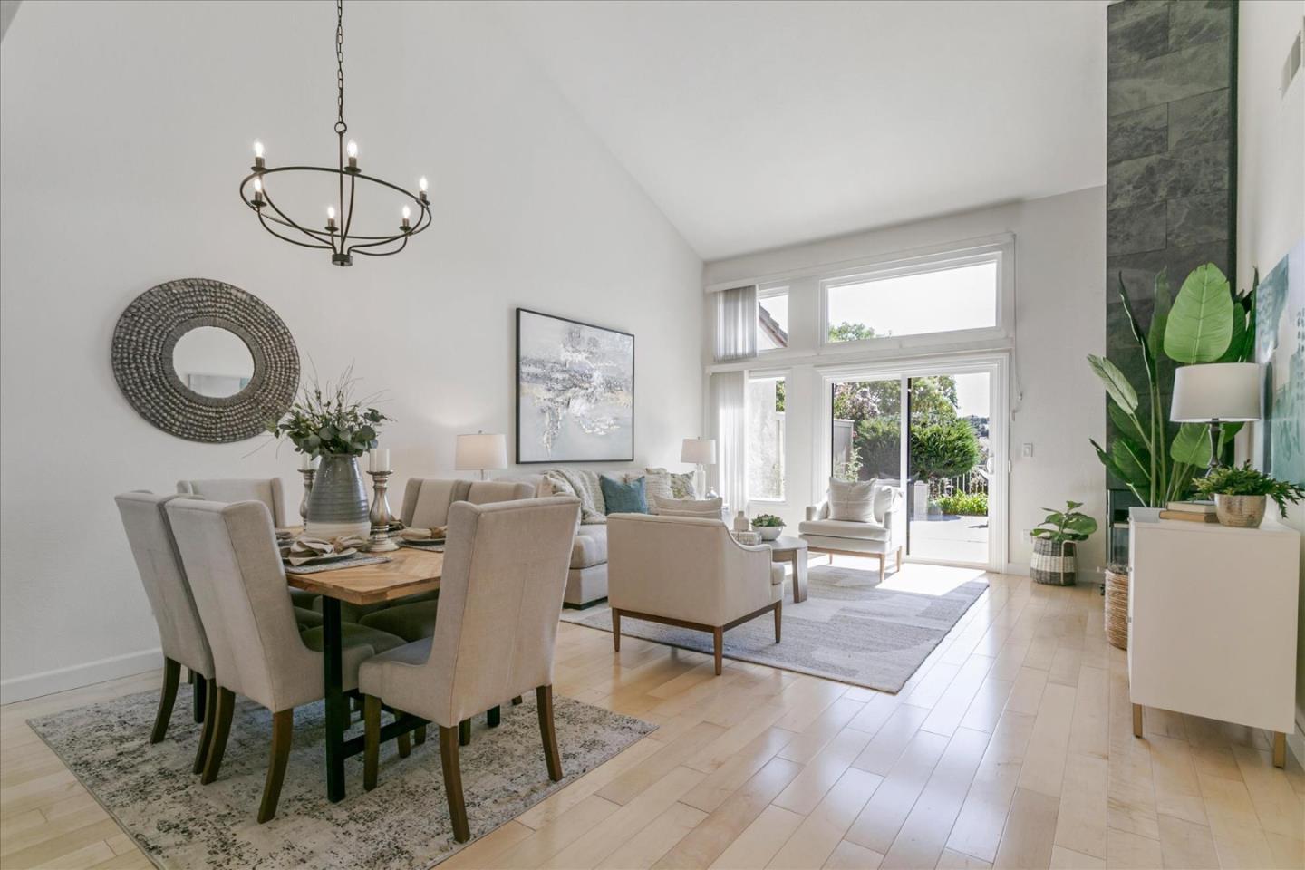 3324 Lake Albano CIR