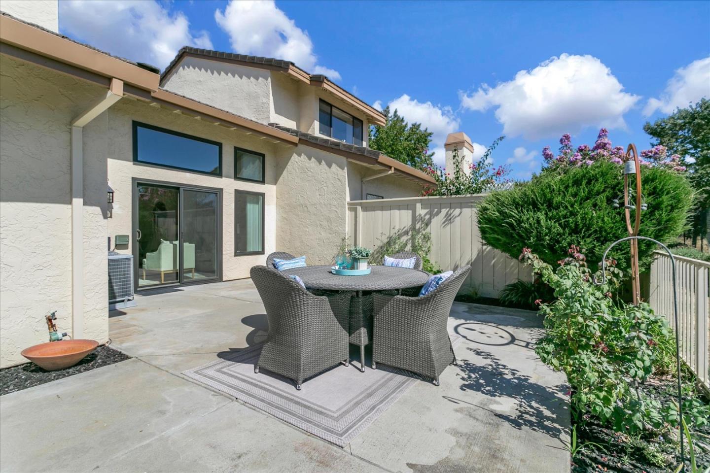 3324 Lake Albano CIR