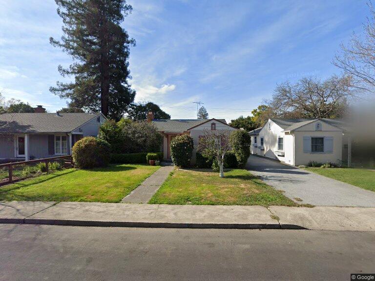1015 Henderson Avenue