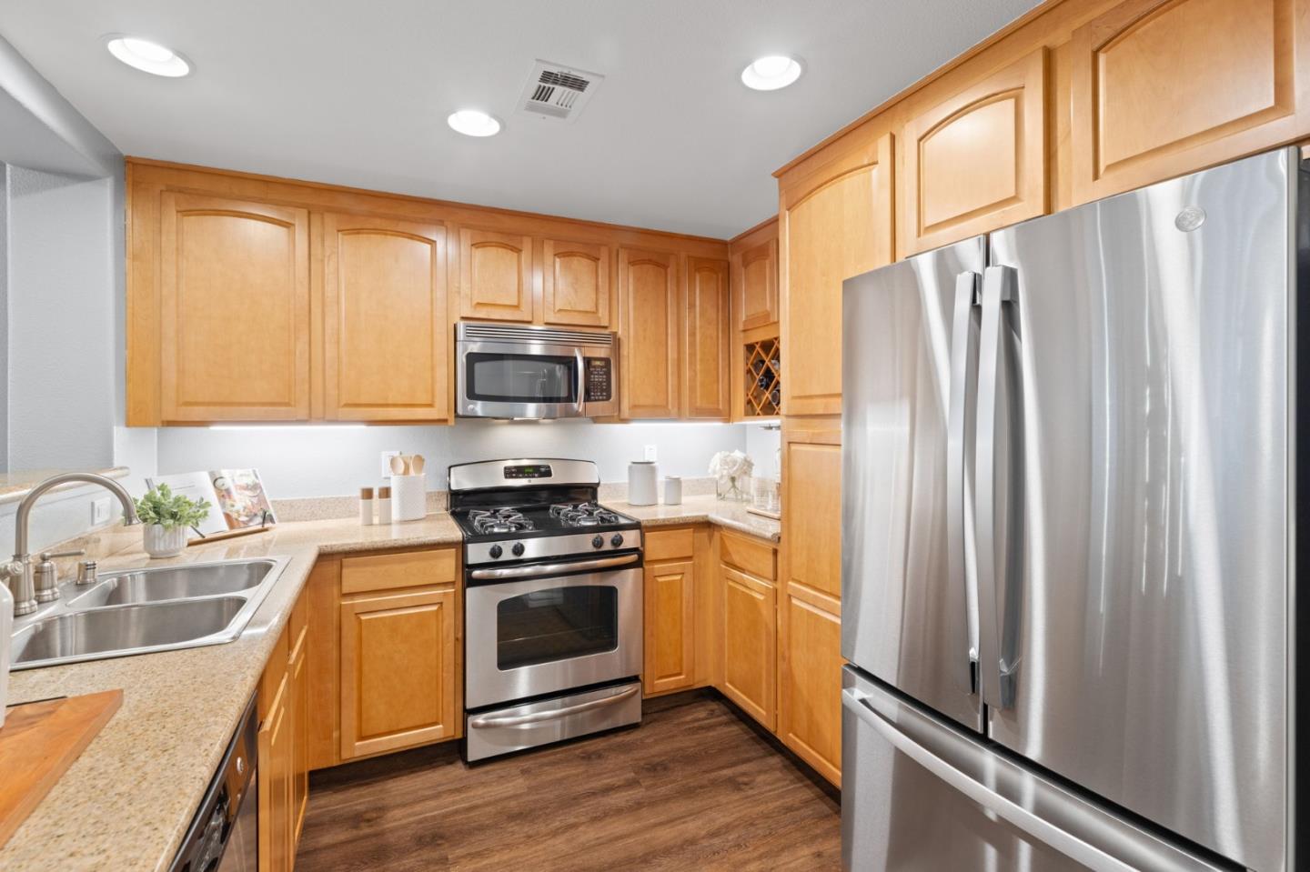 2250 Gellert Boulevard 2109