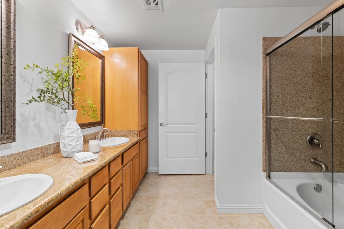 2250 Gellert Boulevard 2109