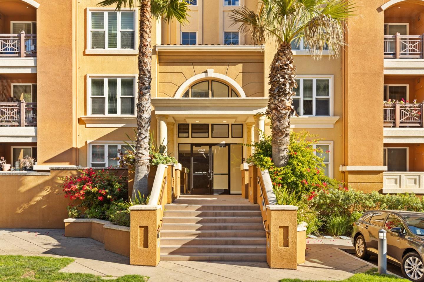 2250 Gellert Boulevard 2109