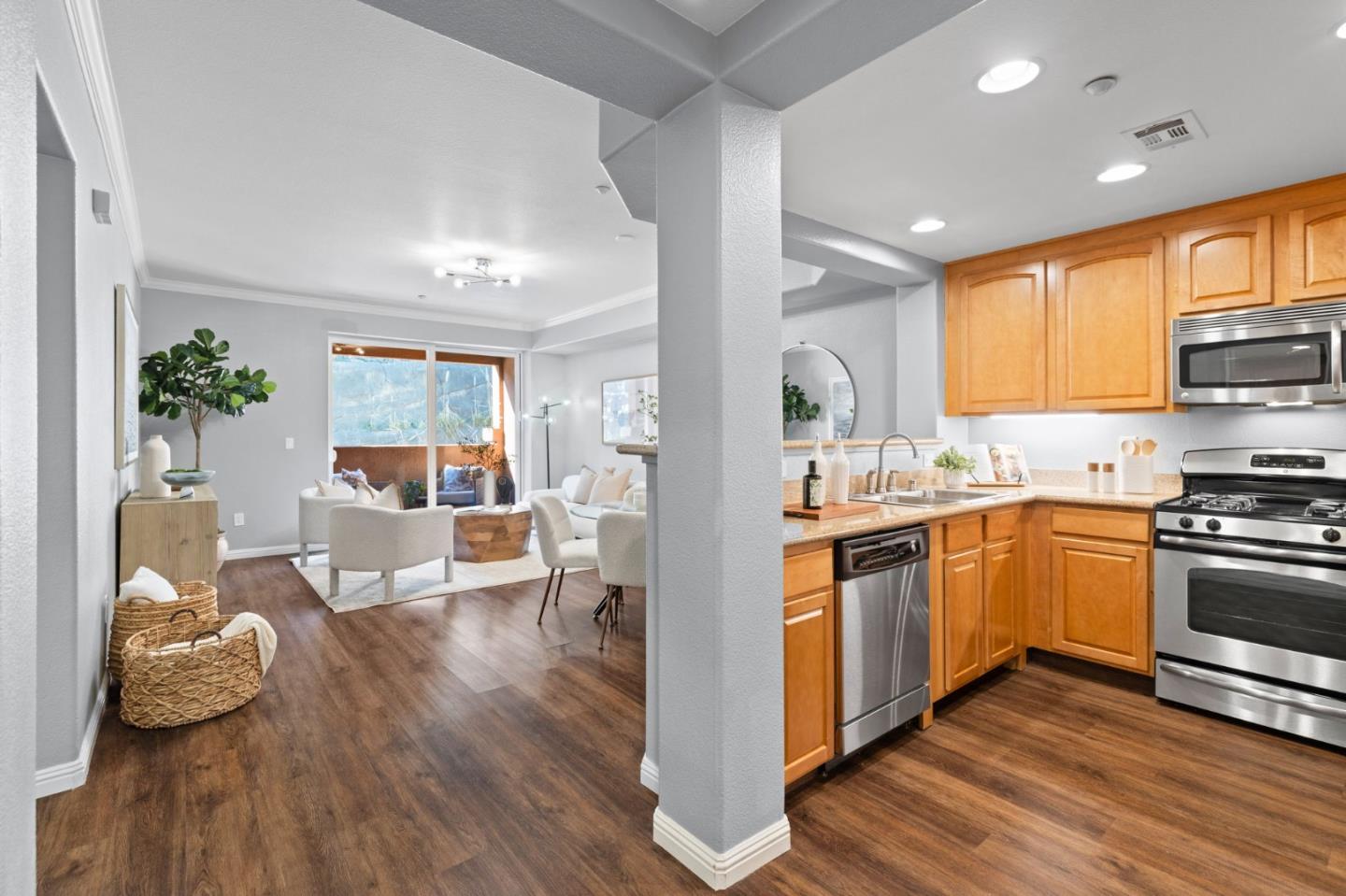 2250 Gellert Boulevard 2109