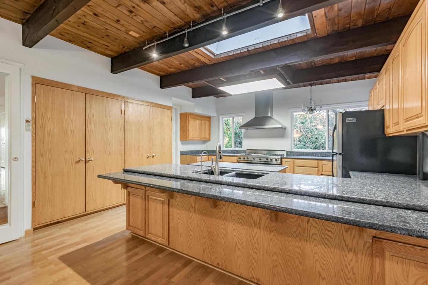 16128 Sanborn RD