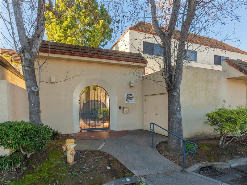 161 California Avenue K206