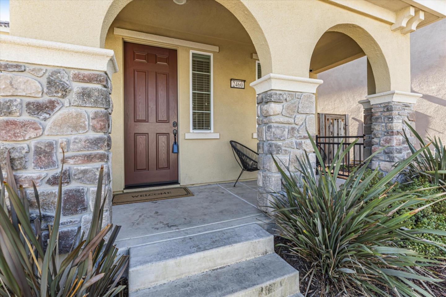2460 Apple Tree Way