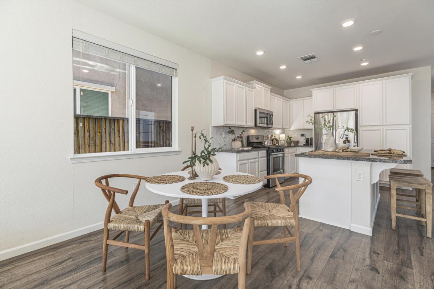 2460 Apple Tree Way