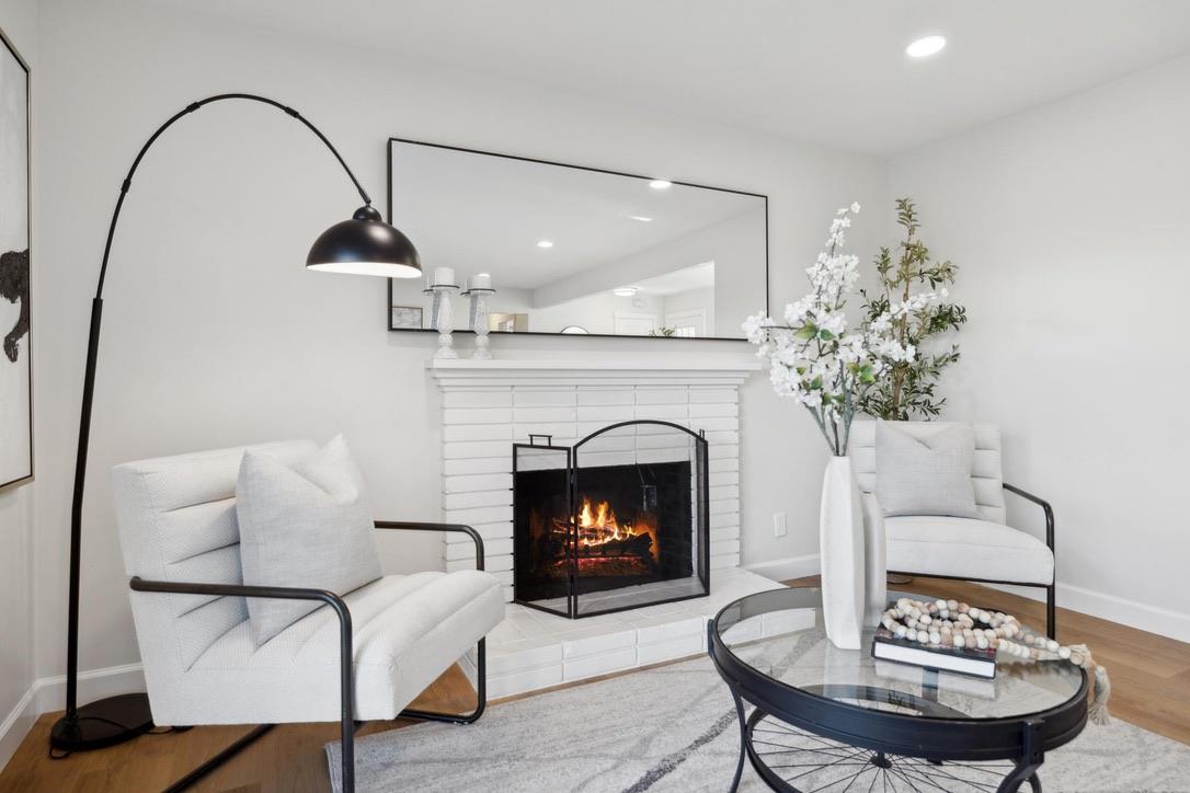 1421 Blossom Hill RD