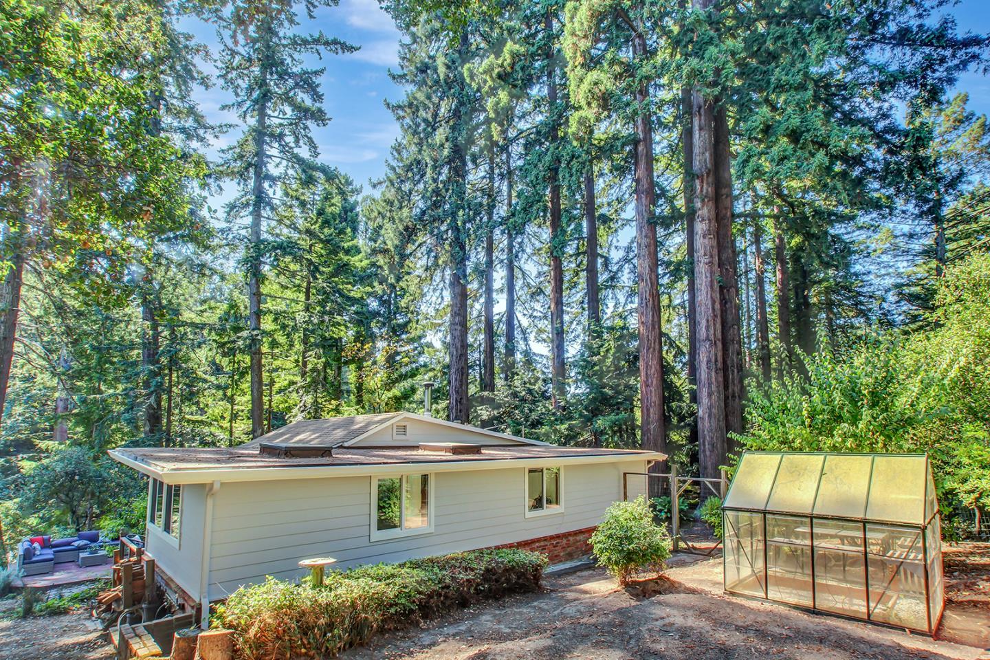 12 Skylonda Drive