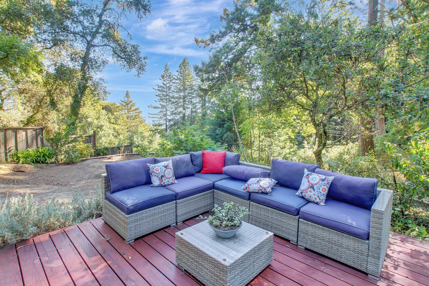 12 Skylonda Drive