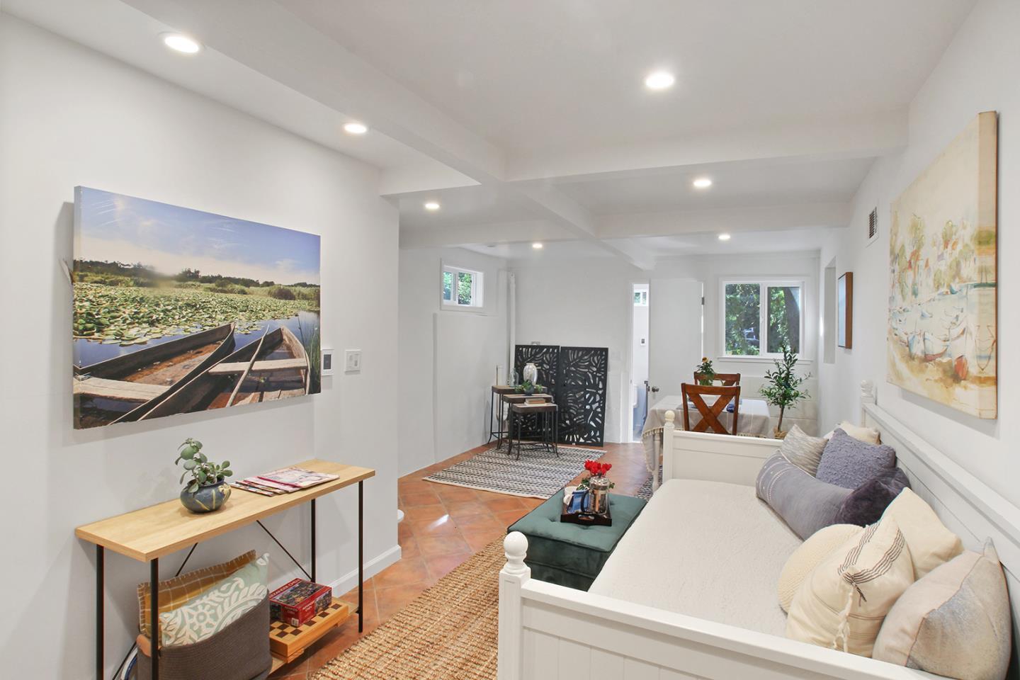 12 Skylonda Drive