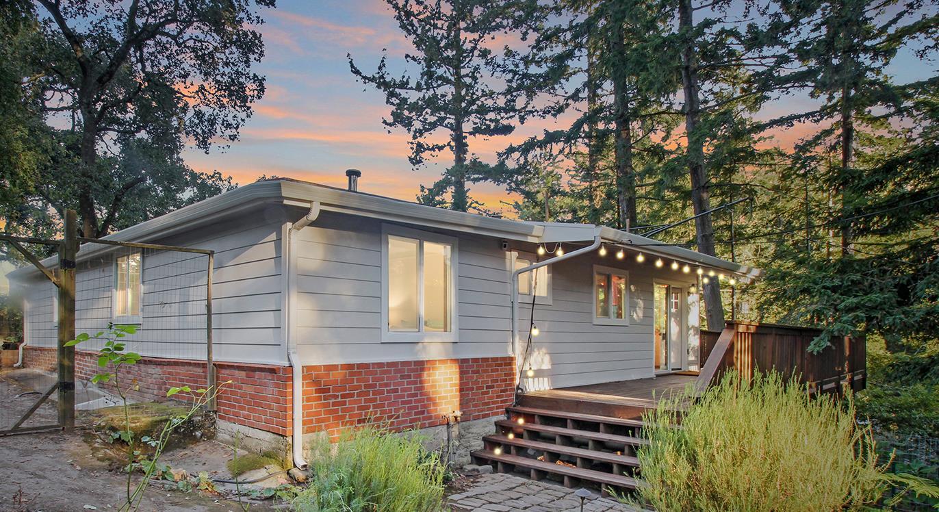 12 Skylonda Drive