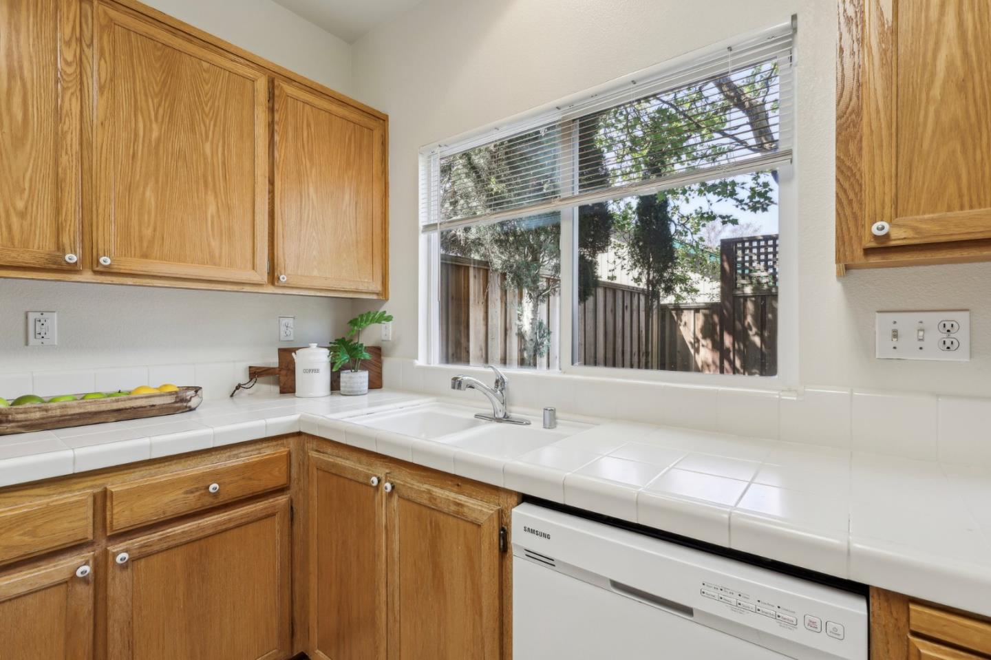 1439 Grey Hawk Way