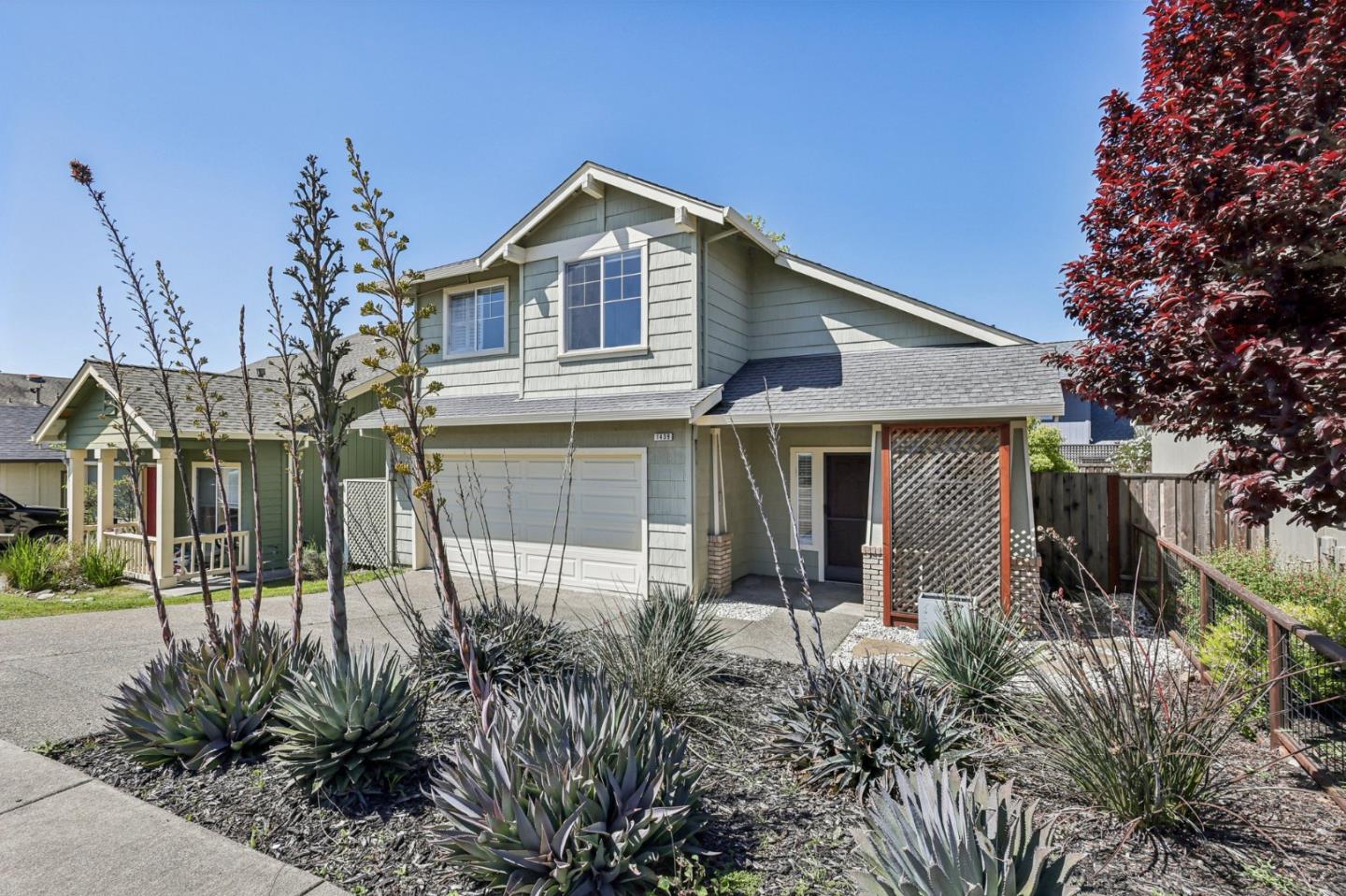 1439 Grey Hawk Way