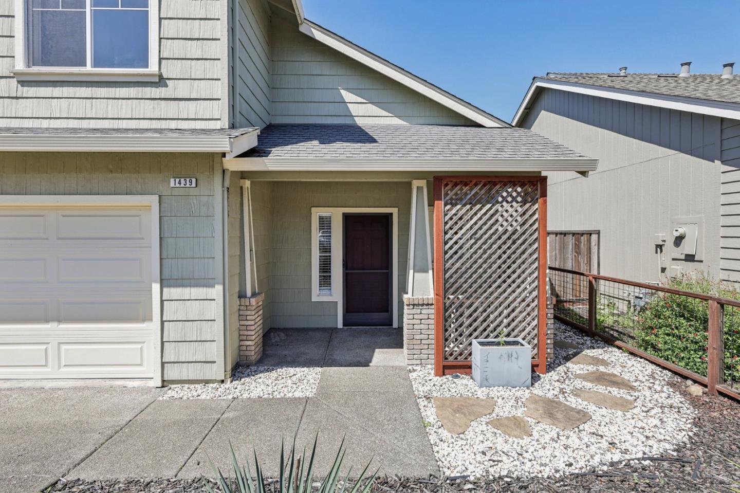 1439 Grey Hawk Way