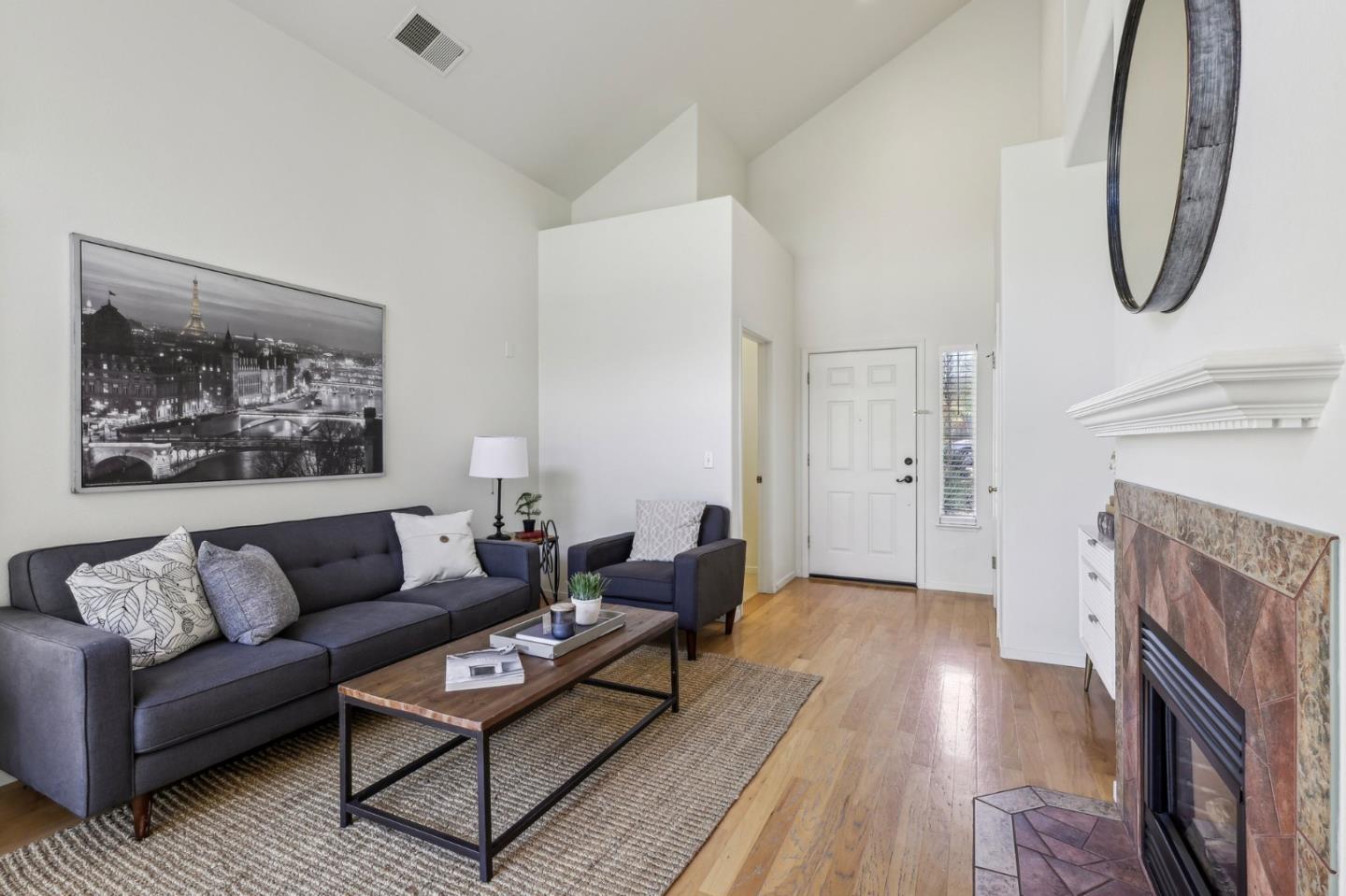 1439 Grey Hawk Way