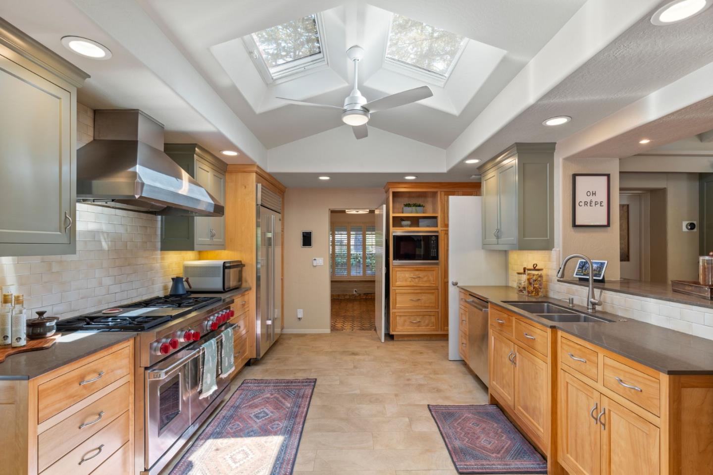 690 Torwood Lane