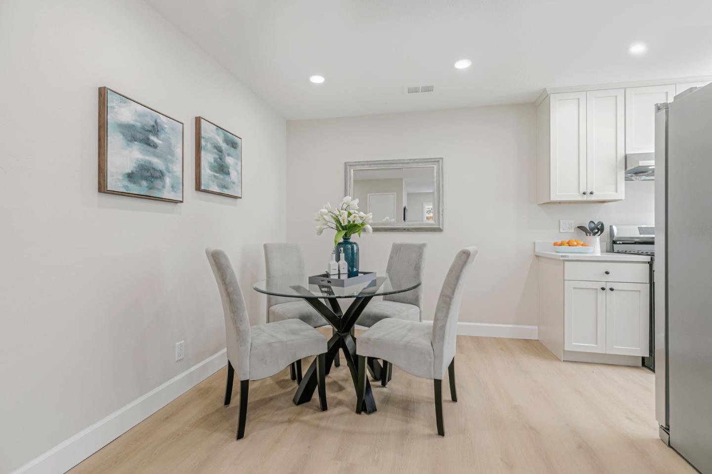409 Gibbons Ct