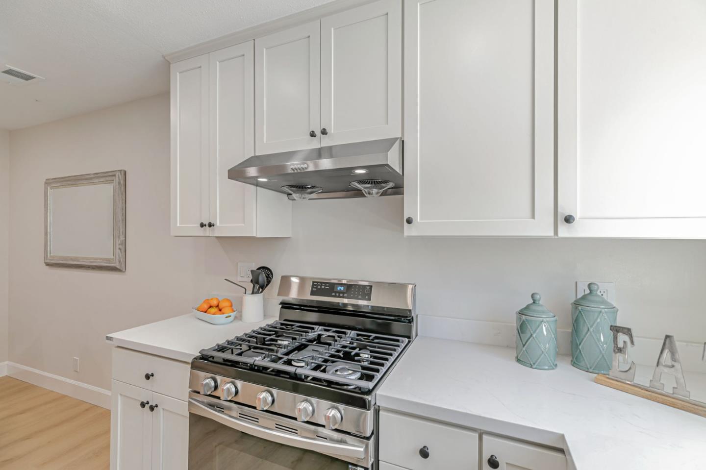 409 Gibbons Ct