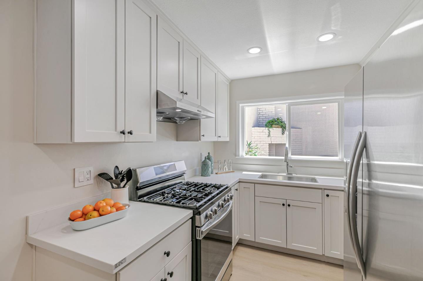 409 Gibbons Ct