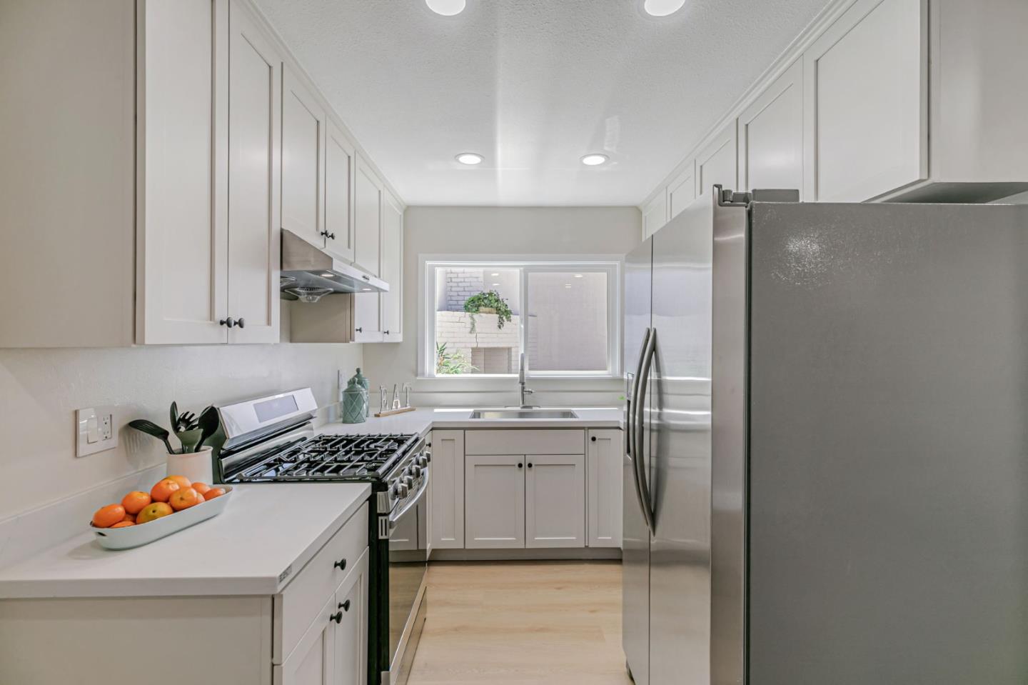 409 Gibbons Ct