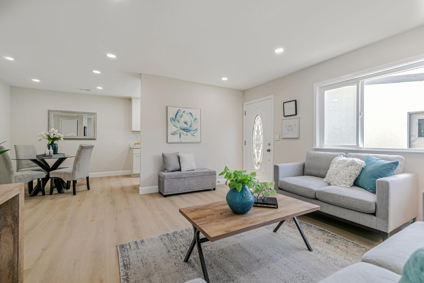 409 Gibbons Ct