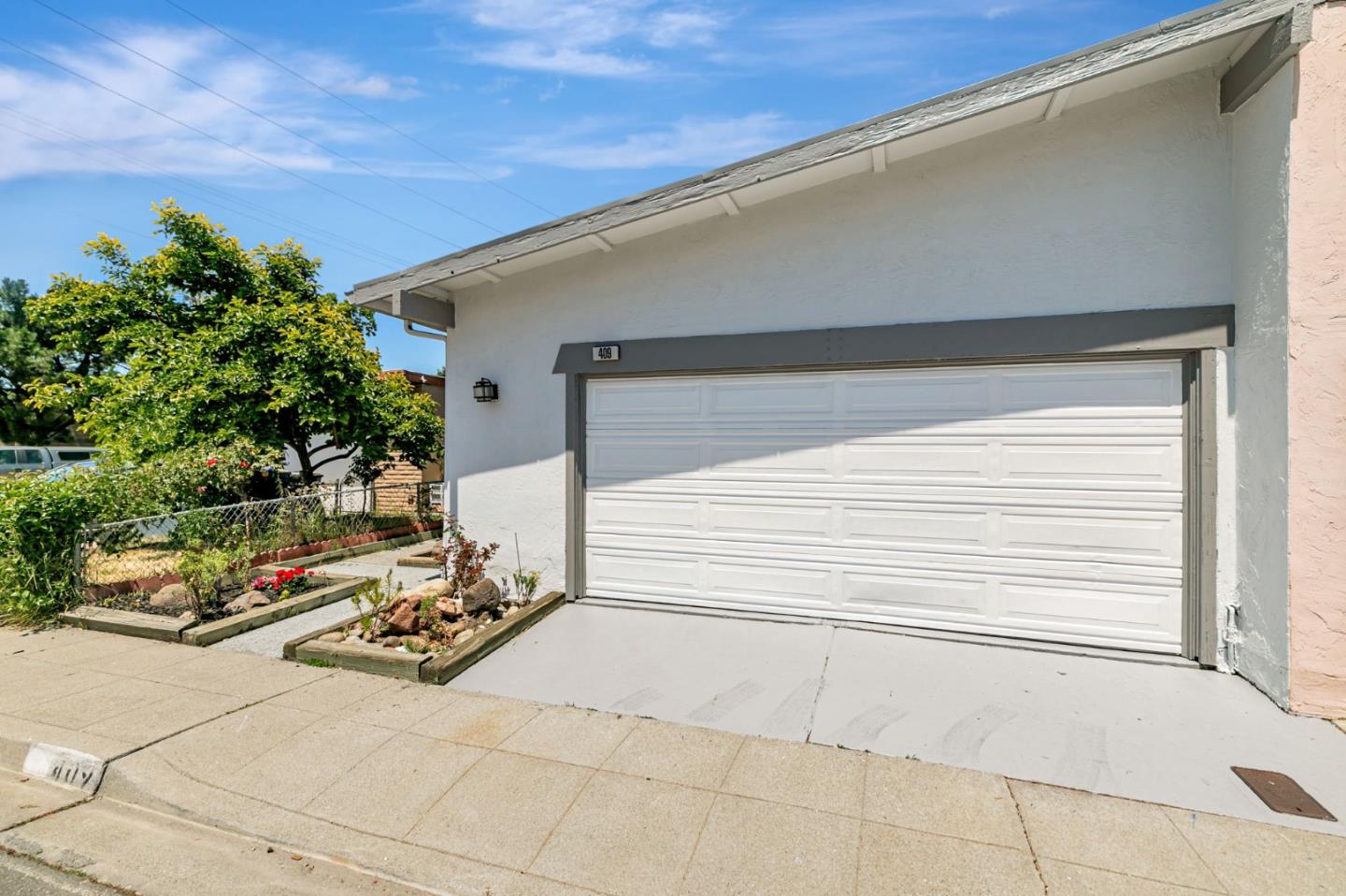 409 Gibbons Ct