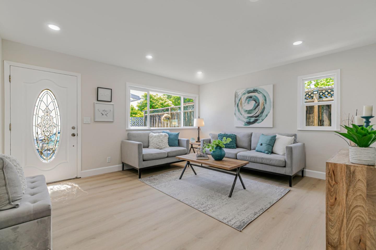 409 Gibbons Ct